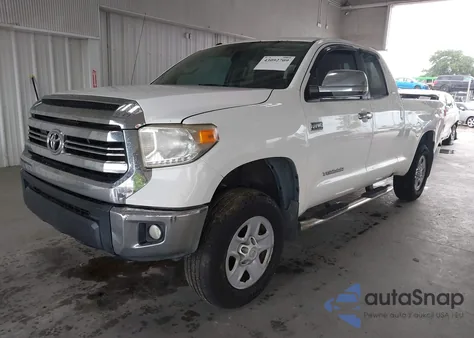 2017 Toyota Tundra Sr5 5.7L V8 z USA, uszkodzony, nr VIN 5TFUW5F1XHX629328